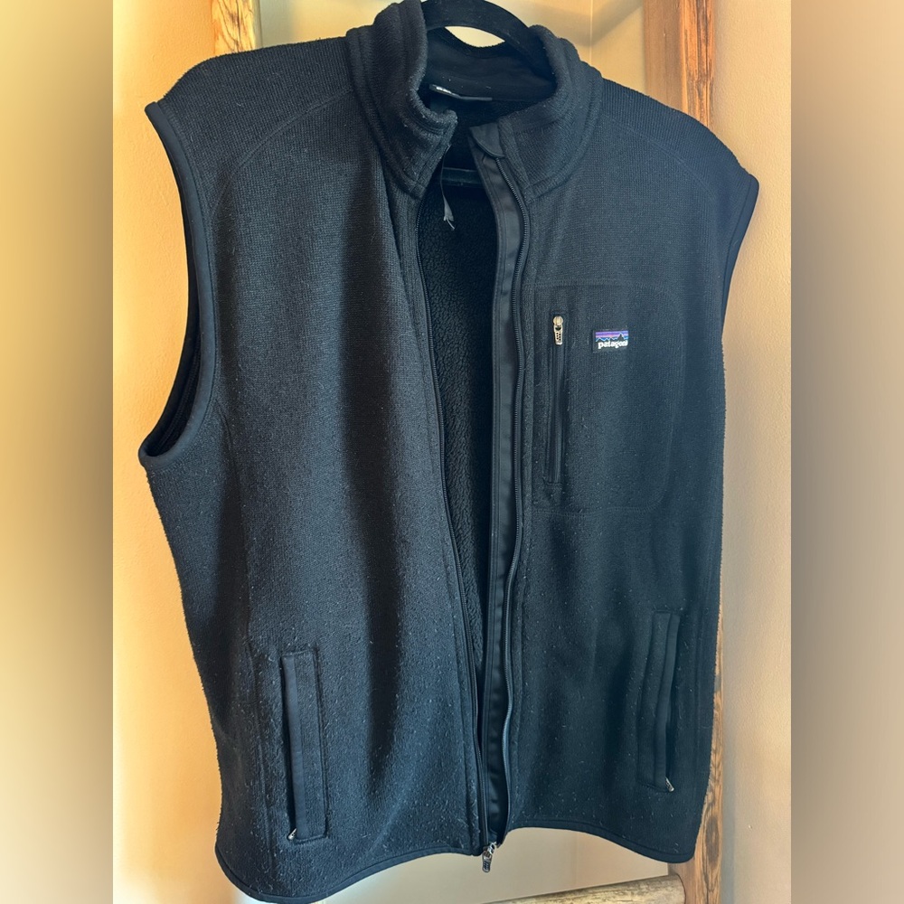 Men’s Patagonia sweater fleece vest
